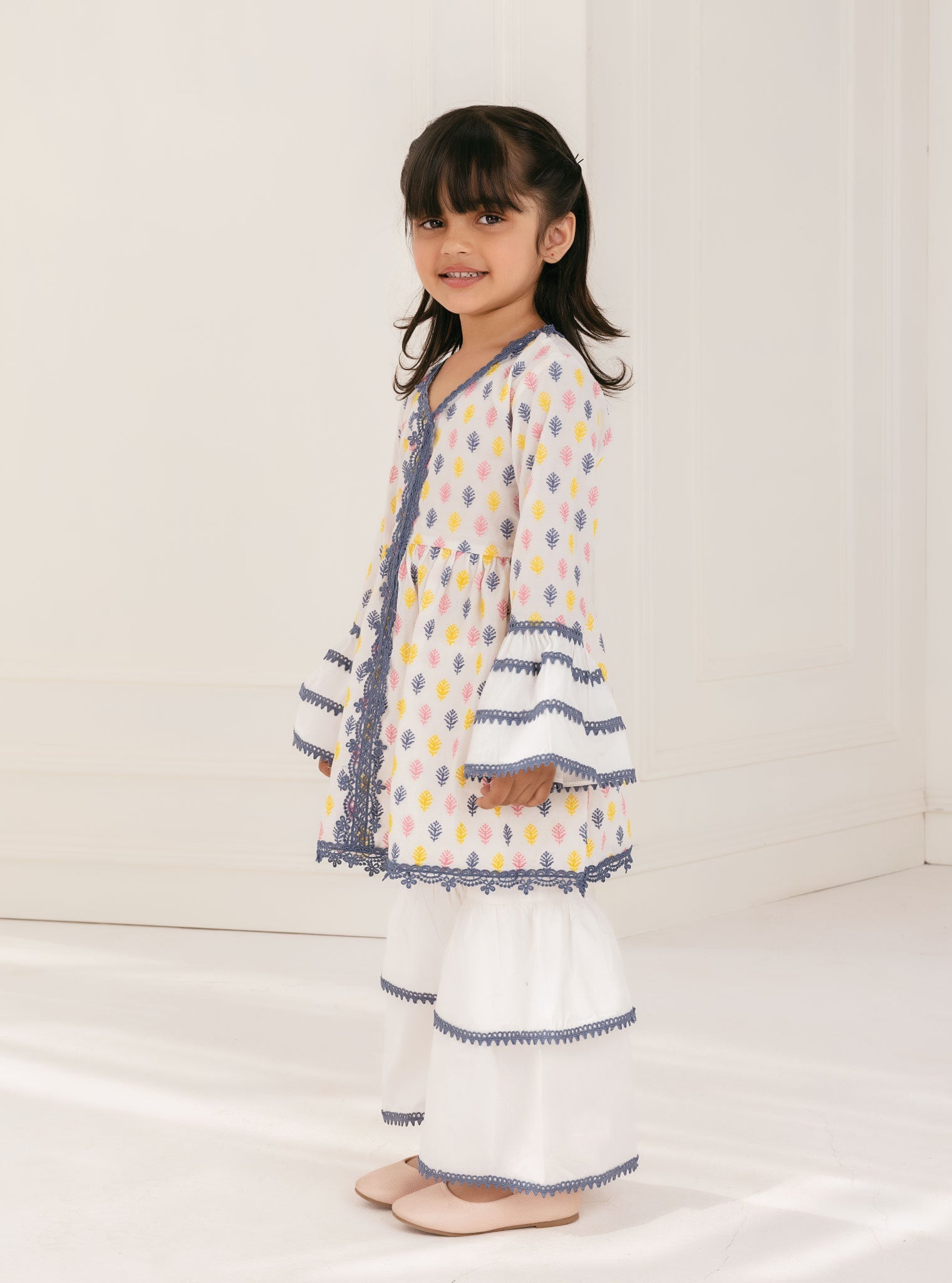 Mulmul Cotton Milana White Kurta With Milana White Garara