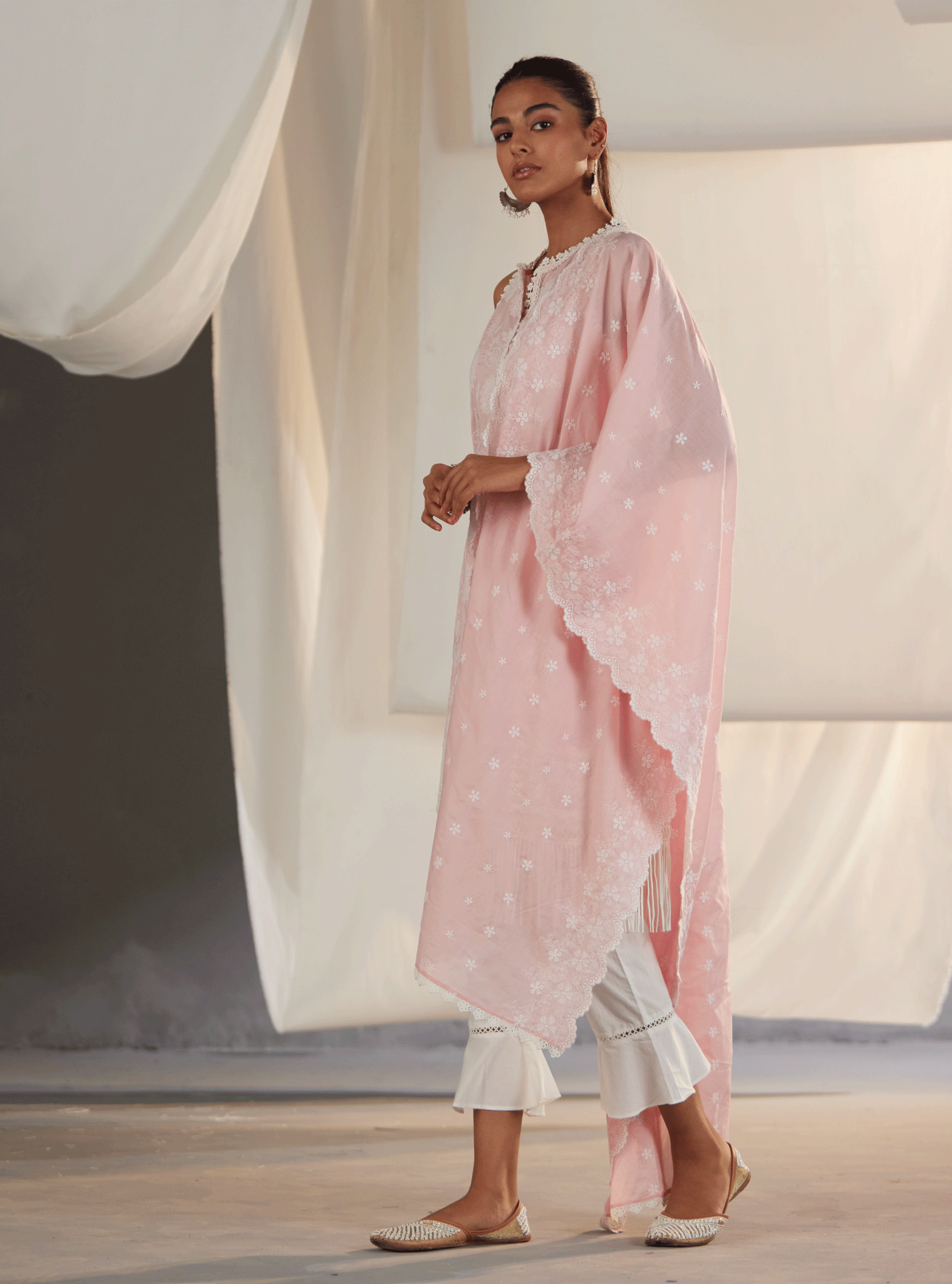 Mulmul Cotton kygo Pink Kurta With Mulmul Cotton Umbrella Frill White Pant