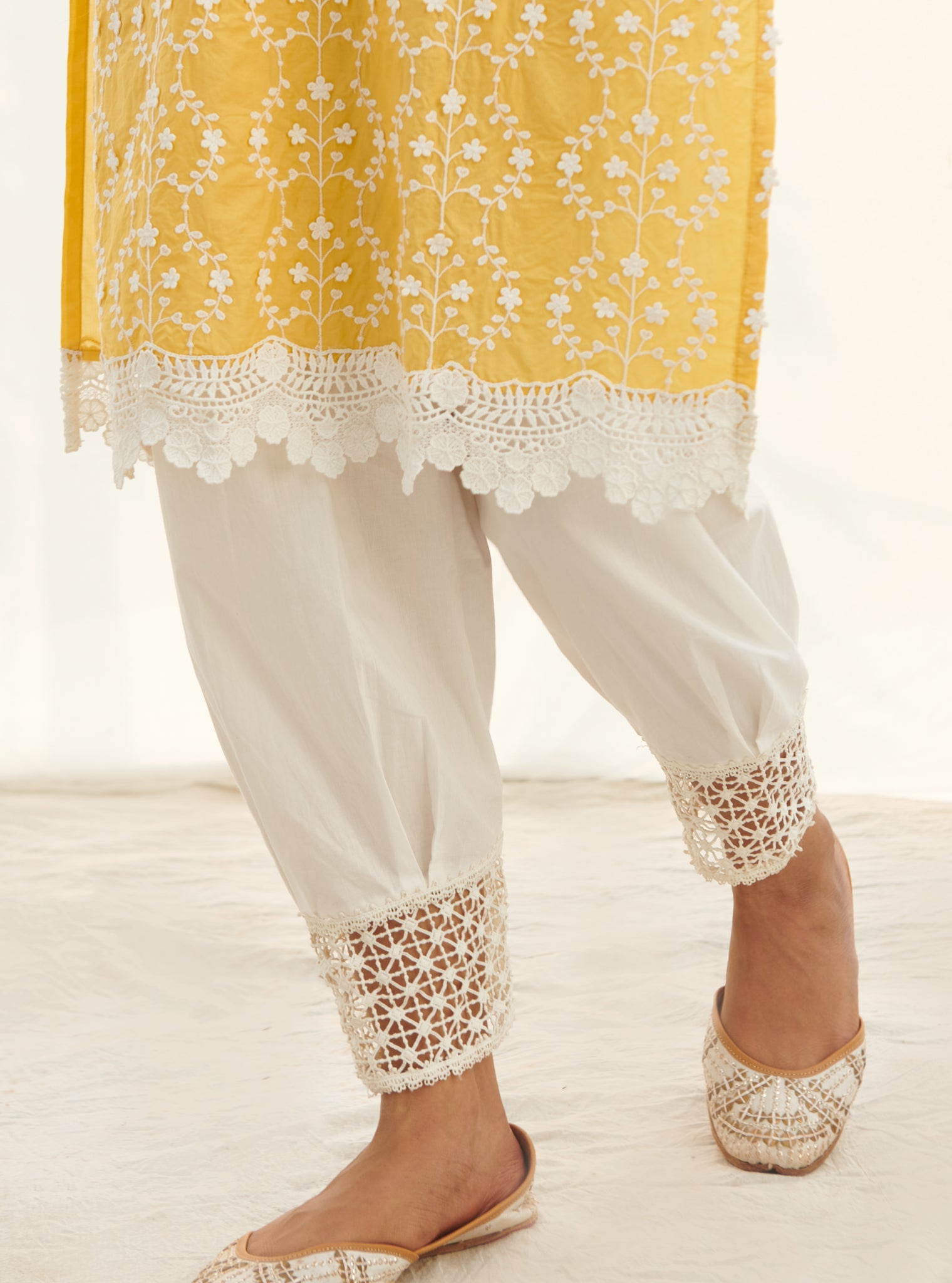 Mulmul Cotton Veliena Yellow Kurta With Mulmul Cotton Chemical Lace White Salwar