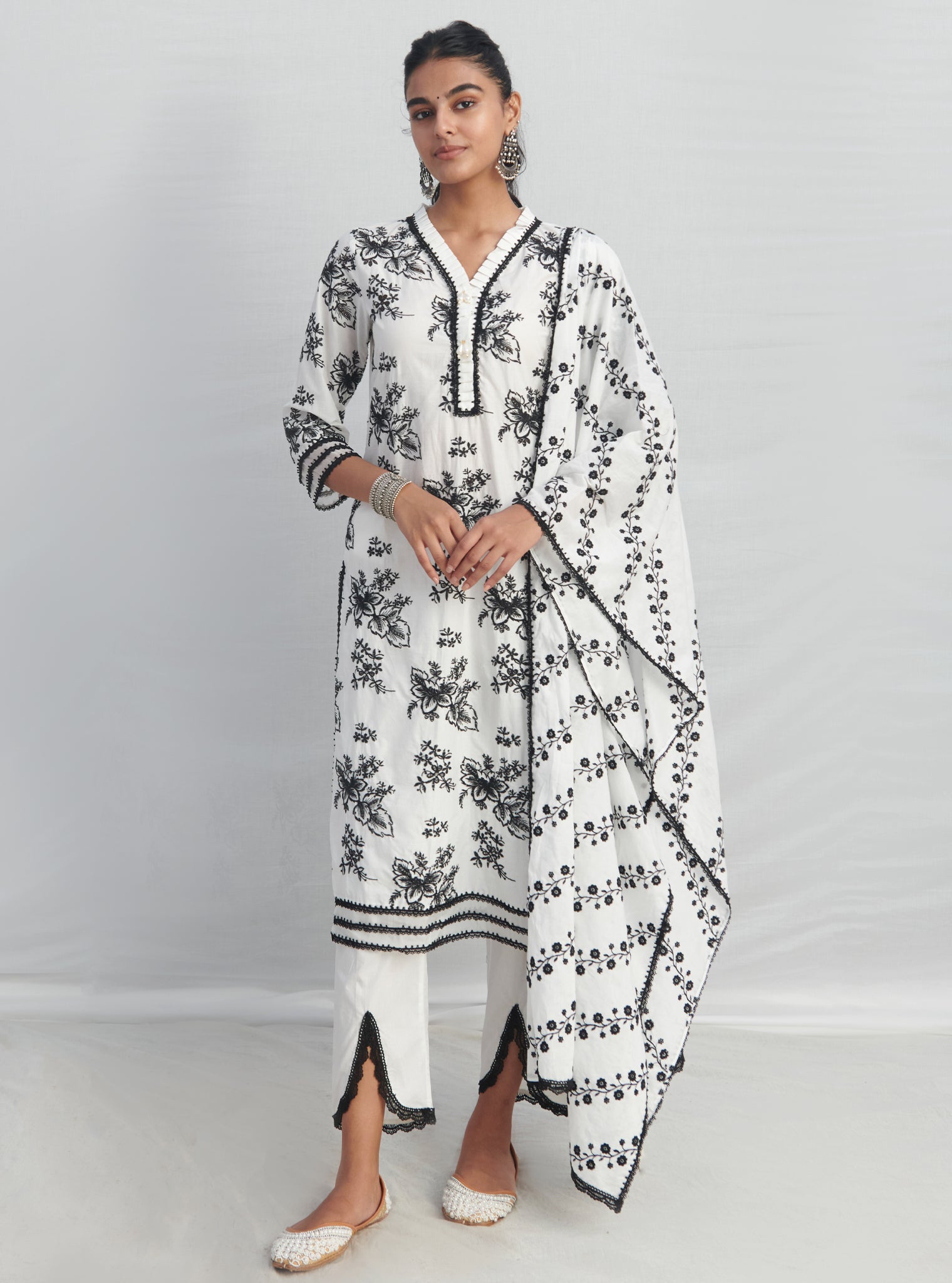 Mulmul Cotton Verlem White kurta