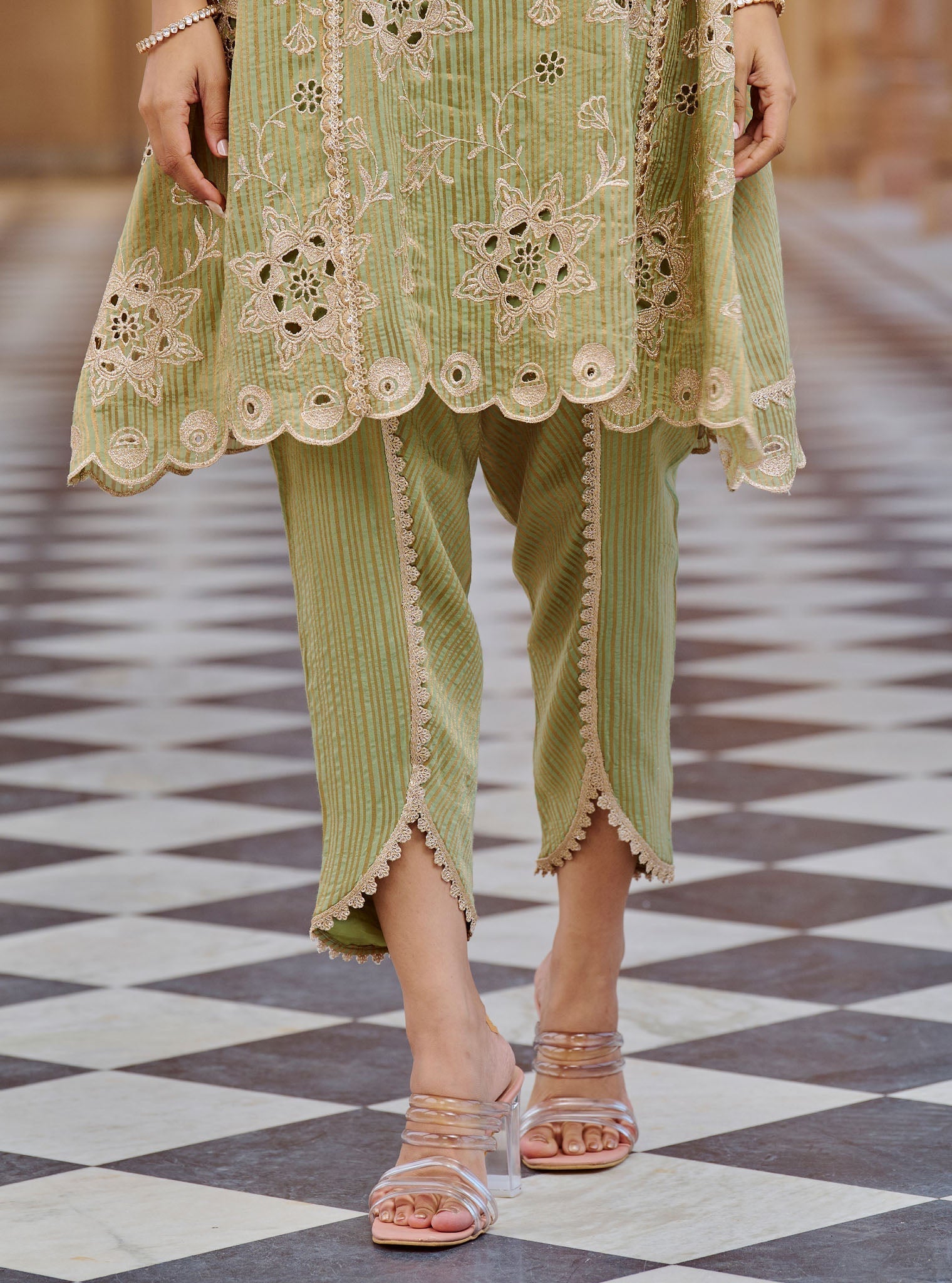 Mulmul Banarsi Magan Green Kurta with Mulmul Banarsi Magan Green Dhoti Pant