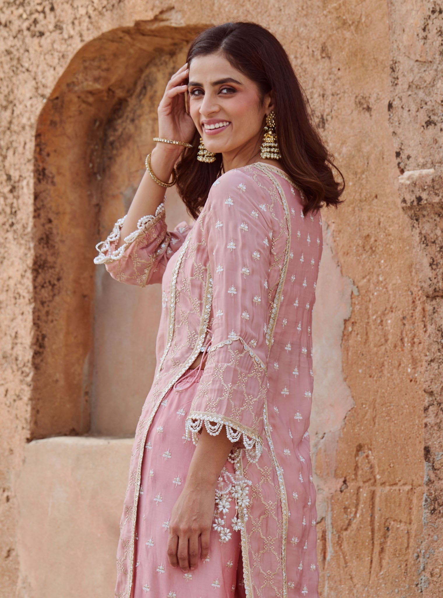 Mulmul Organza Satin Kundmayi Light Pink Kurta with Mulmul Modal Satin Kudmayi Light Pink pallazo