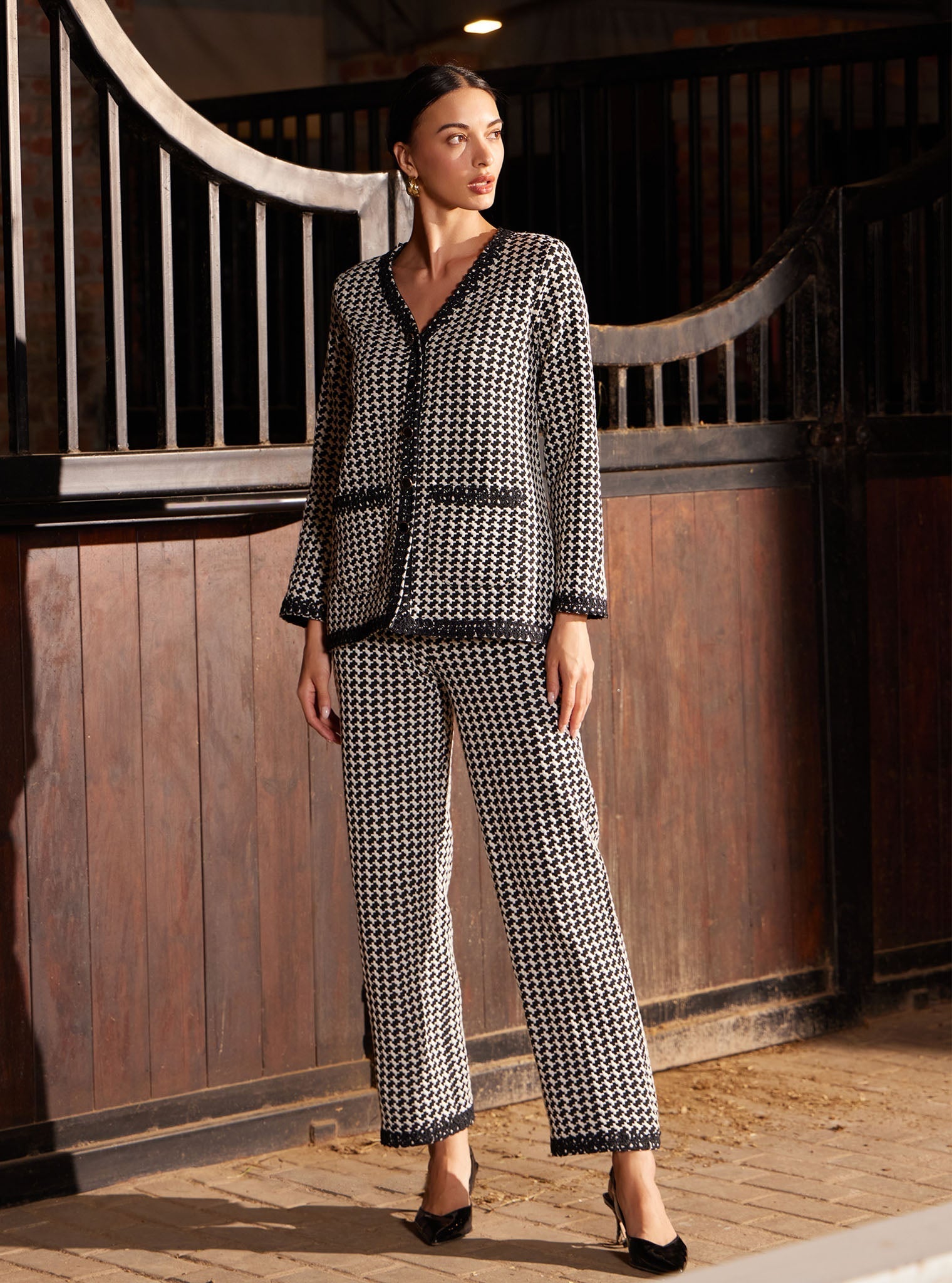 Larisa Houndstooth Black Top