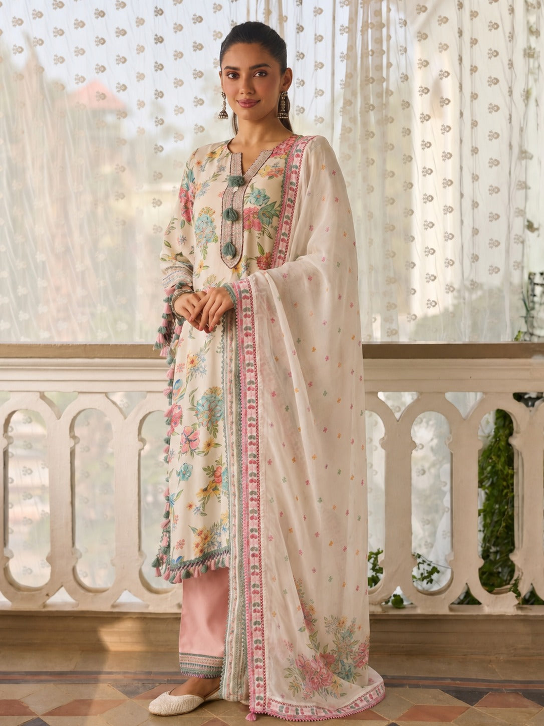 Savaan Lawn Off White Kurta Set