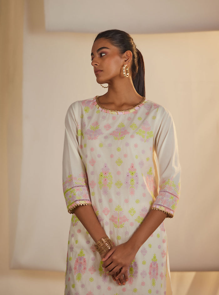 Mulmul Supima Cotton Zahava Off White Kurta