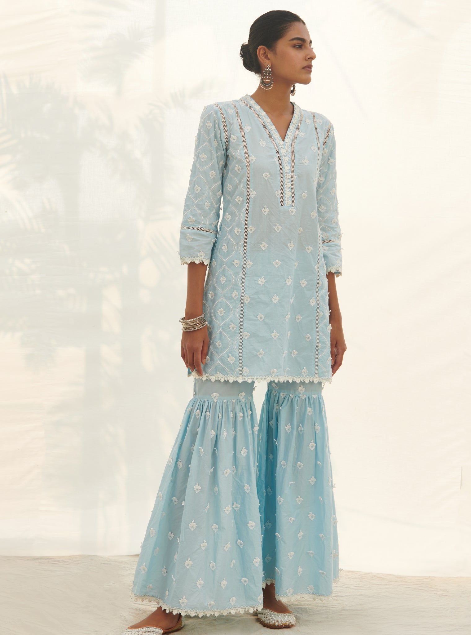 Mulmul Cotton Zarani Blue Kurta With Mulmul Cotton Zarani Blue Garara