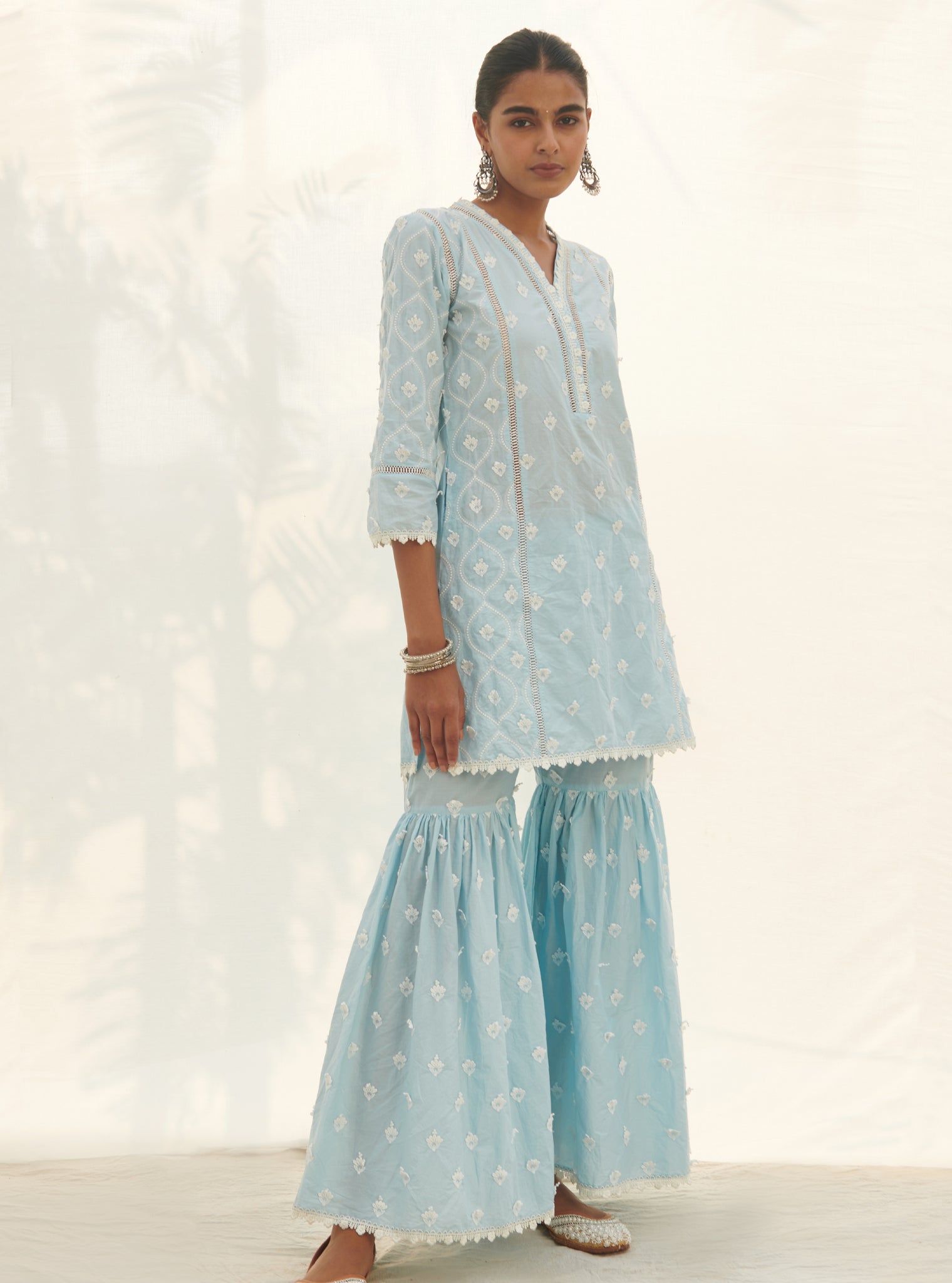 Mulmul Cotton Zarani Blue Kurta With Mulmul Cotton Zarani Blue Garara