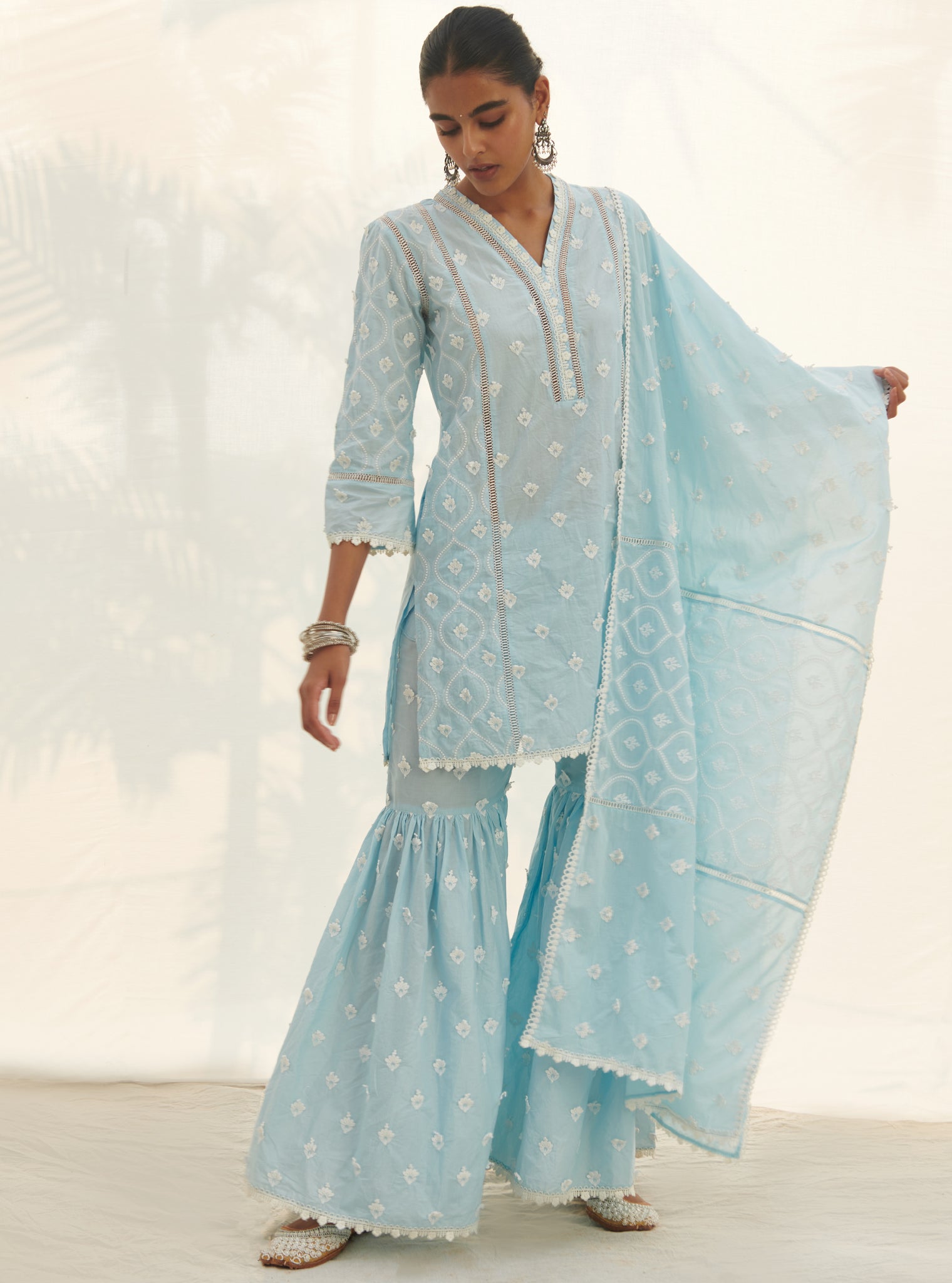 Mulmul Cotton Zarani Blue Kurta With Mulmul Cotton Zarani Blue Garara