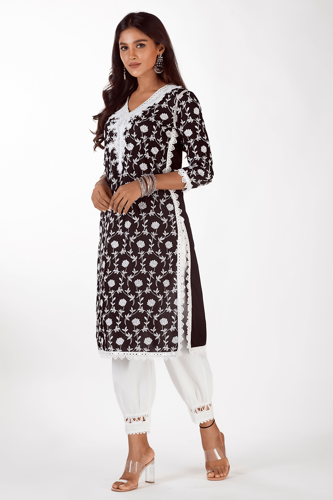 Mulmul Cotton Zeb Black Kurta With Slim White Salwar