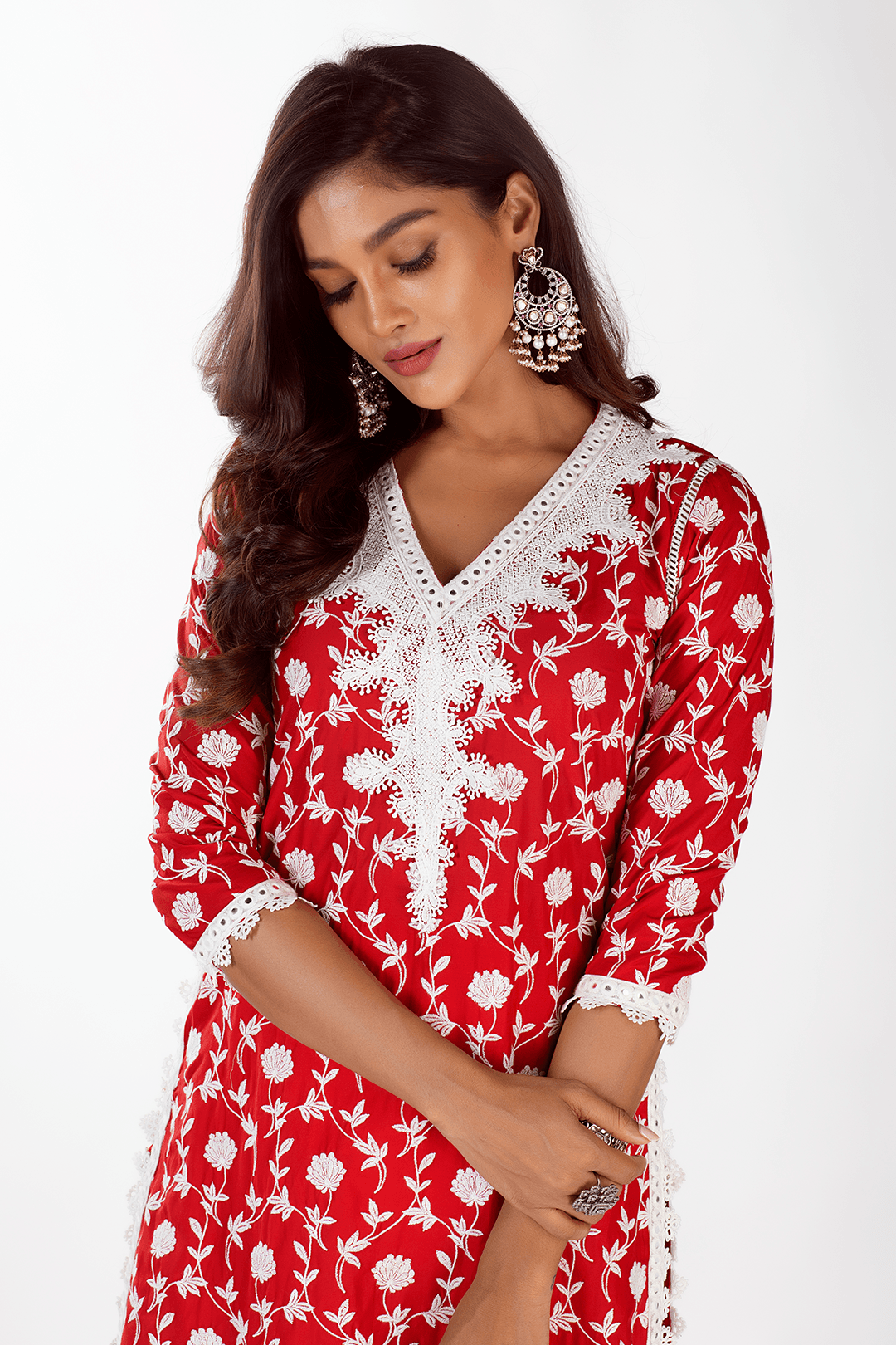 Mulmul Cotton Zeb Red Kurta With Ladder Lace White Pant