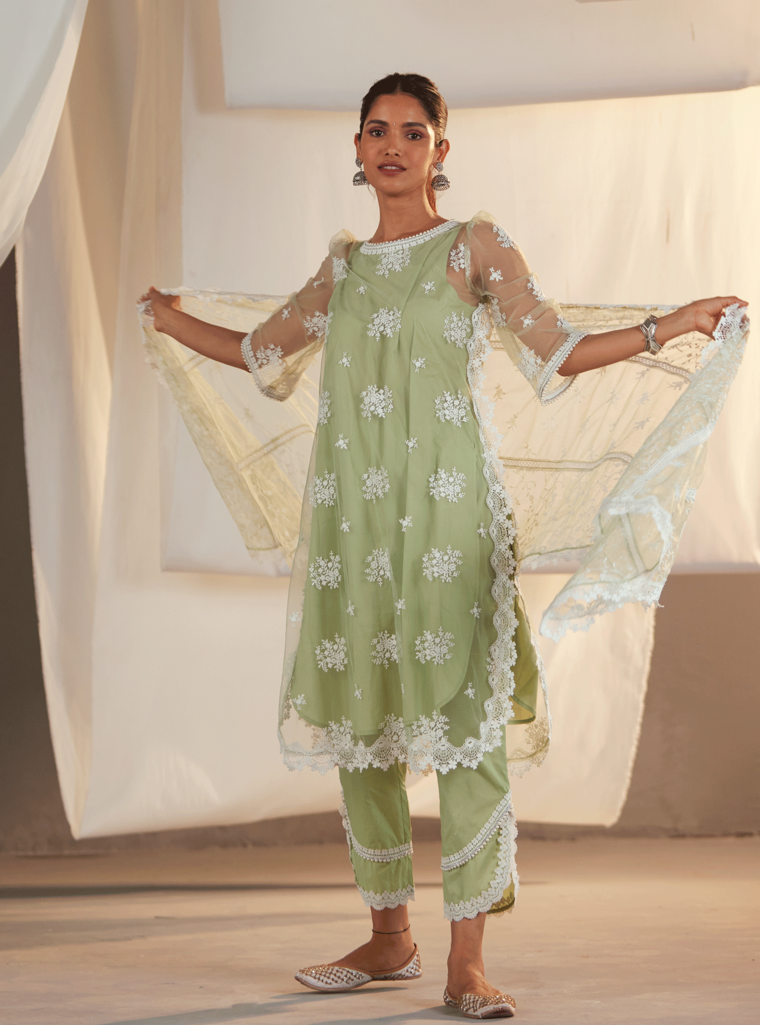 Mulmul Net Astrella Green Kurta With Mulmul Cotton Astrella Green Pant