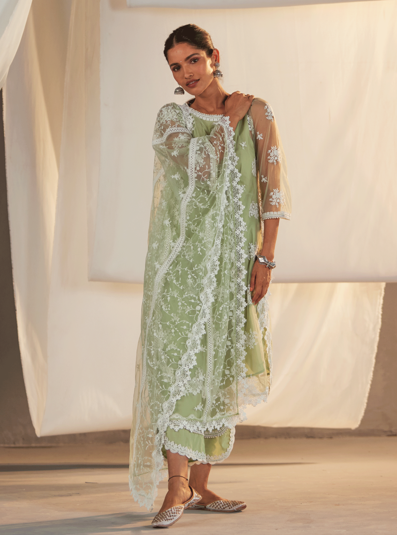 Mulmul Net Astrella Green Kurta With Mulmul Cotton Astrella Green Pant