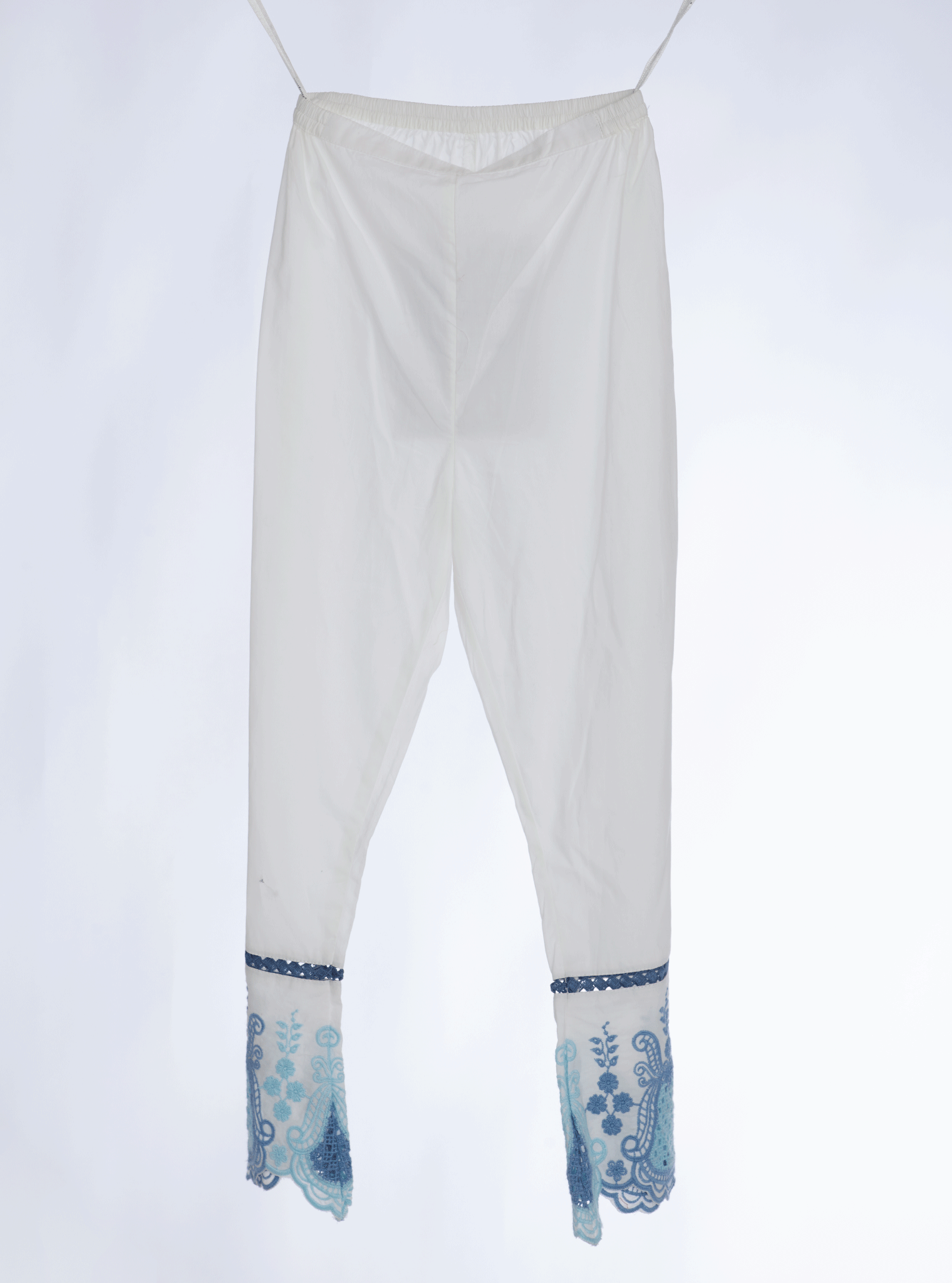 Mulmul Cotton Bess White Kurta With Bess White Pant