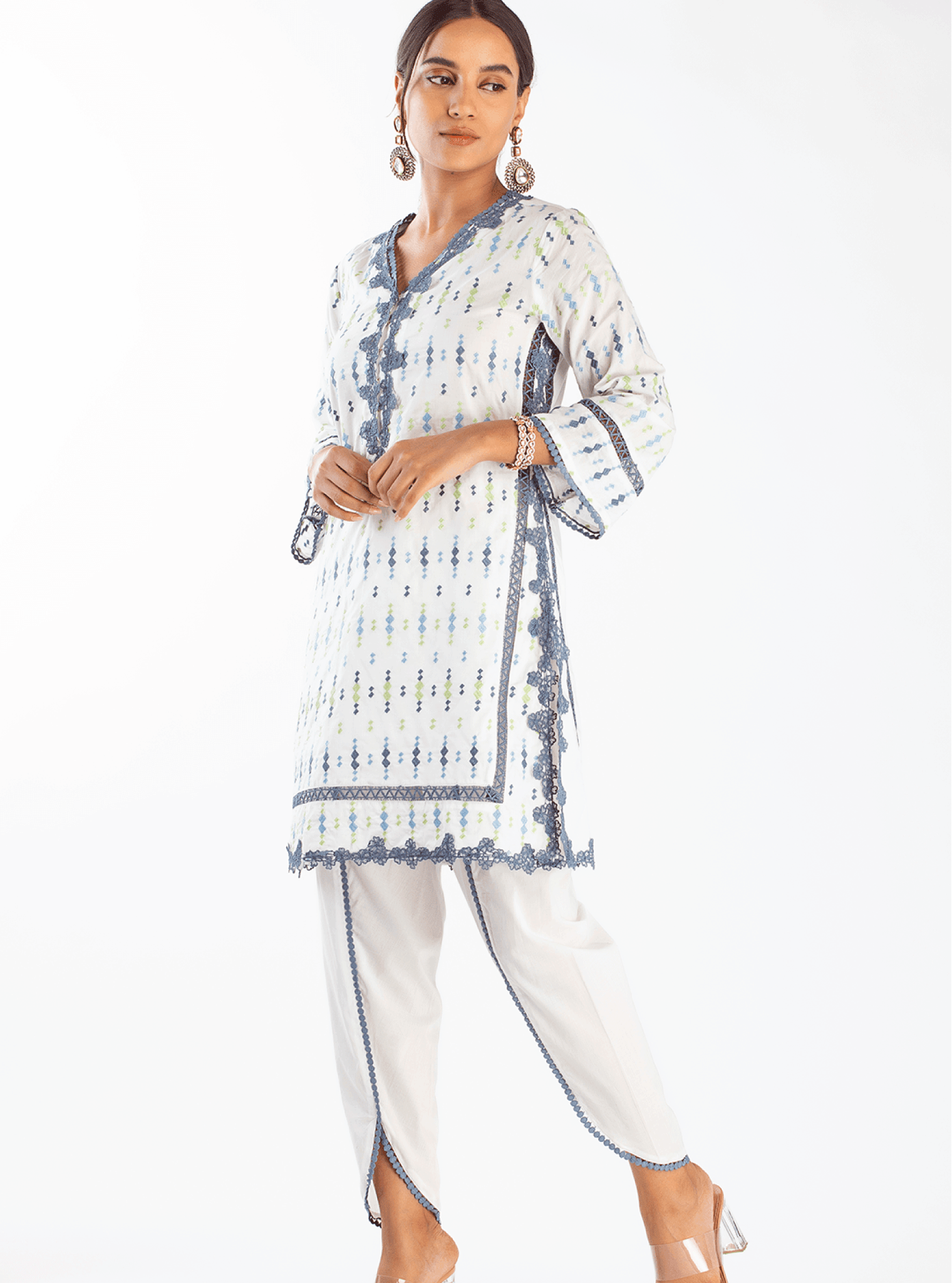 Mulmul Cotton Cupid White Kurta With Cupid White Pant