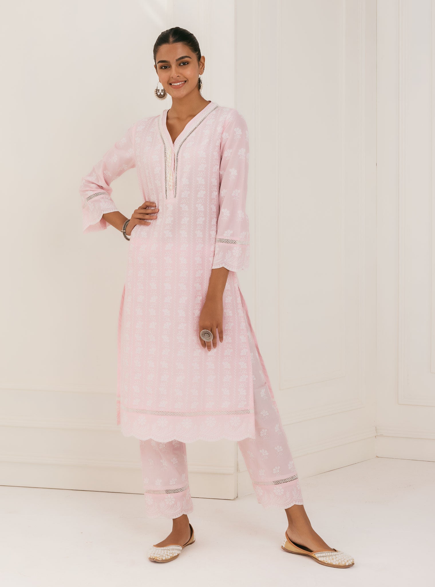 Mulmul Cotton Dharni Pink Kurta With Dharni Pink Pant