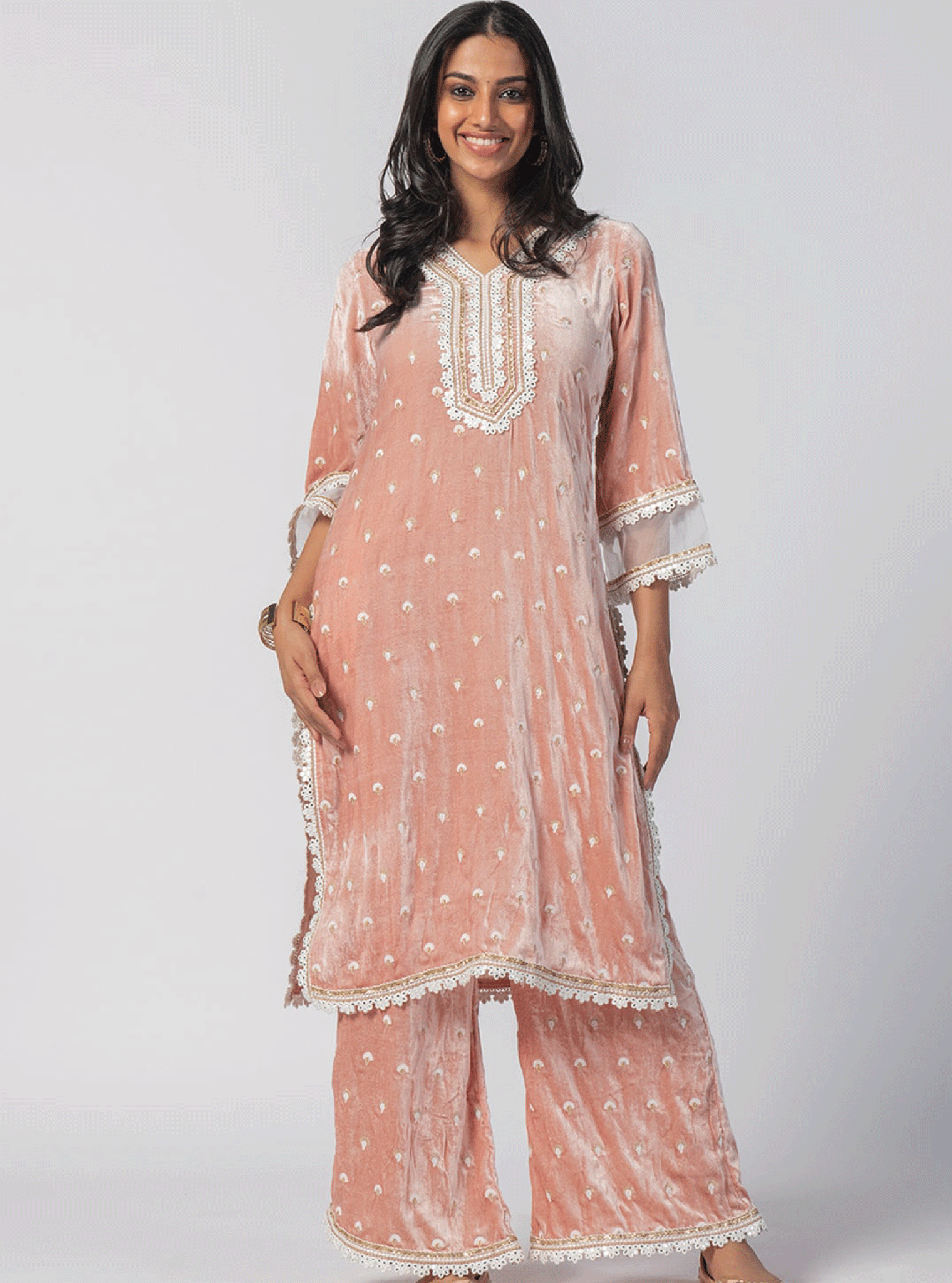 Mulmul Velvet Eliza Pink Kurta With Eliza Pink Palazzo