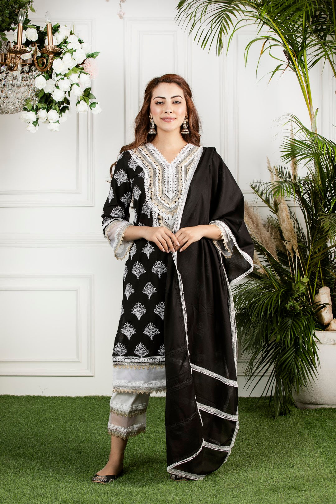 Mulmul side gota
dupatta