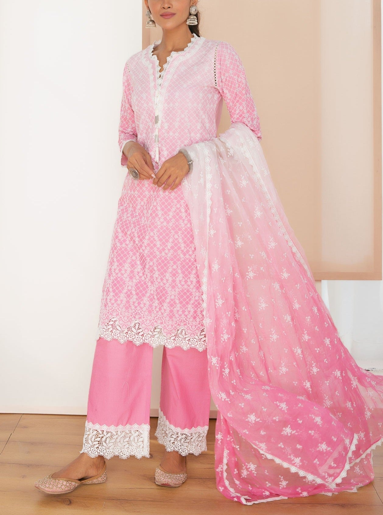 Mulmul Cotton Venna Pink Kurta With Venna Pink Pant