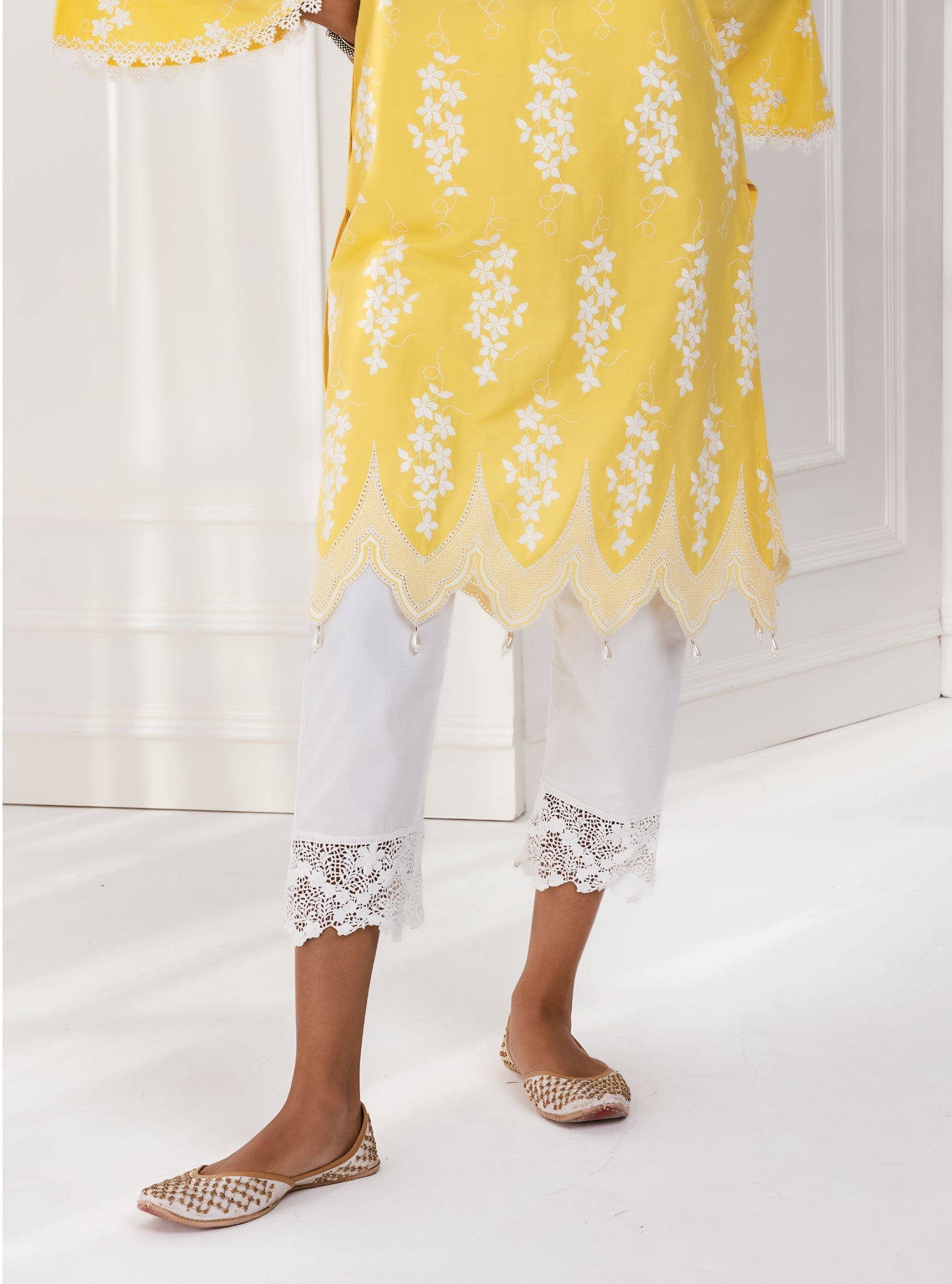 Mulmul Cotton Zuluk Yellow Kurta With Irena White Pant