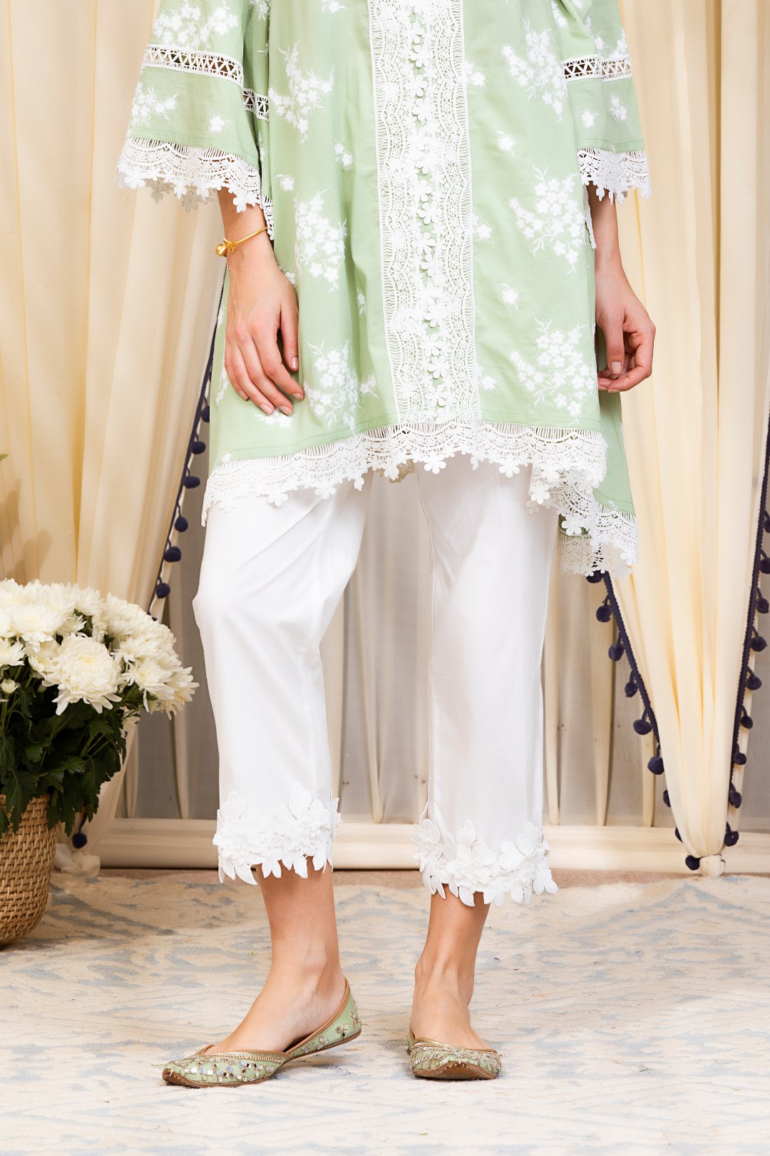 Mulmul Cotton Hibiscus White Pyajama